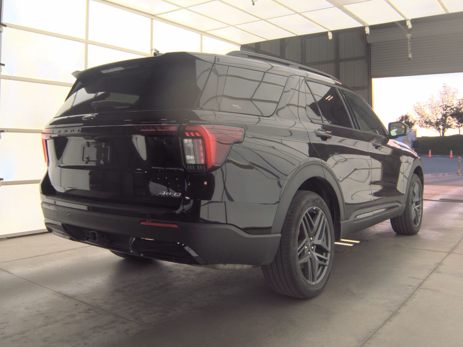 FORD EXPLORER - 5