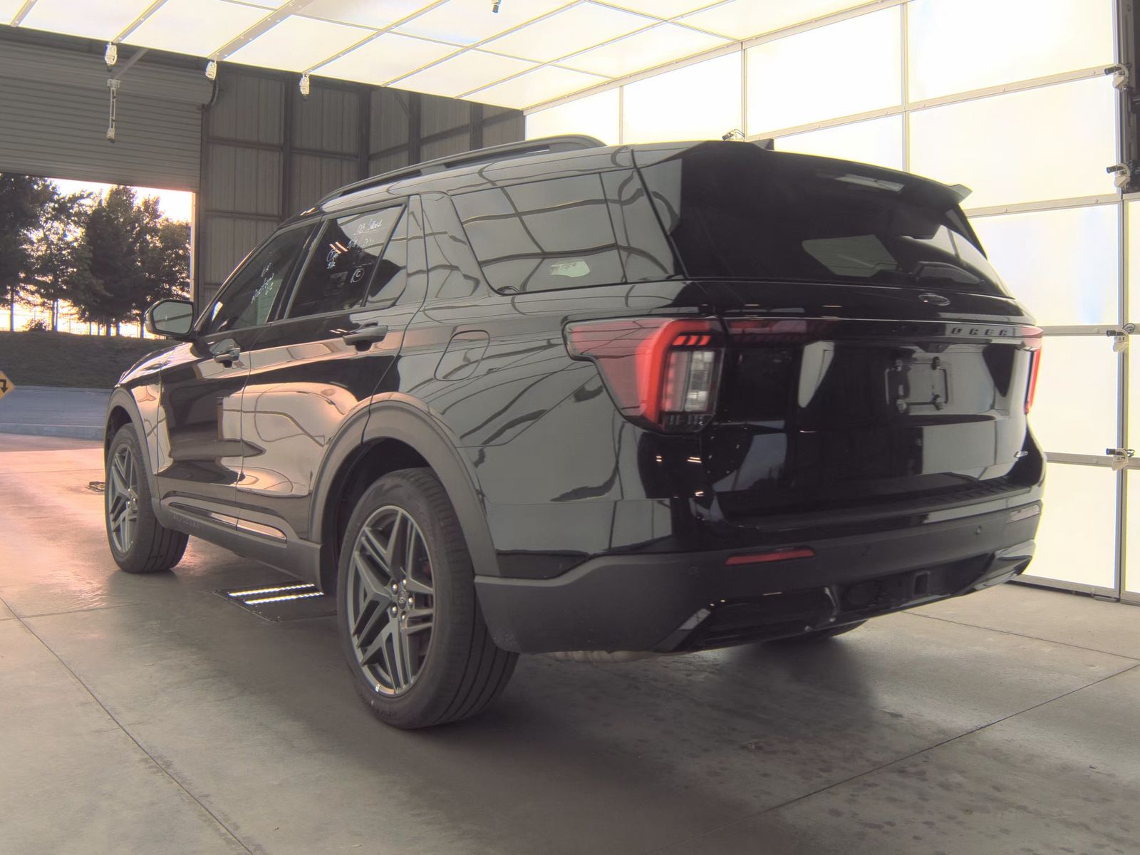 FORD EXPLORER - 7