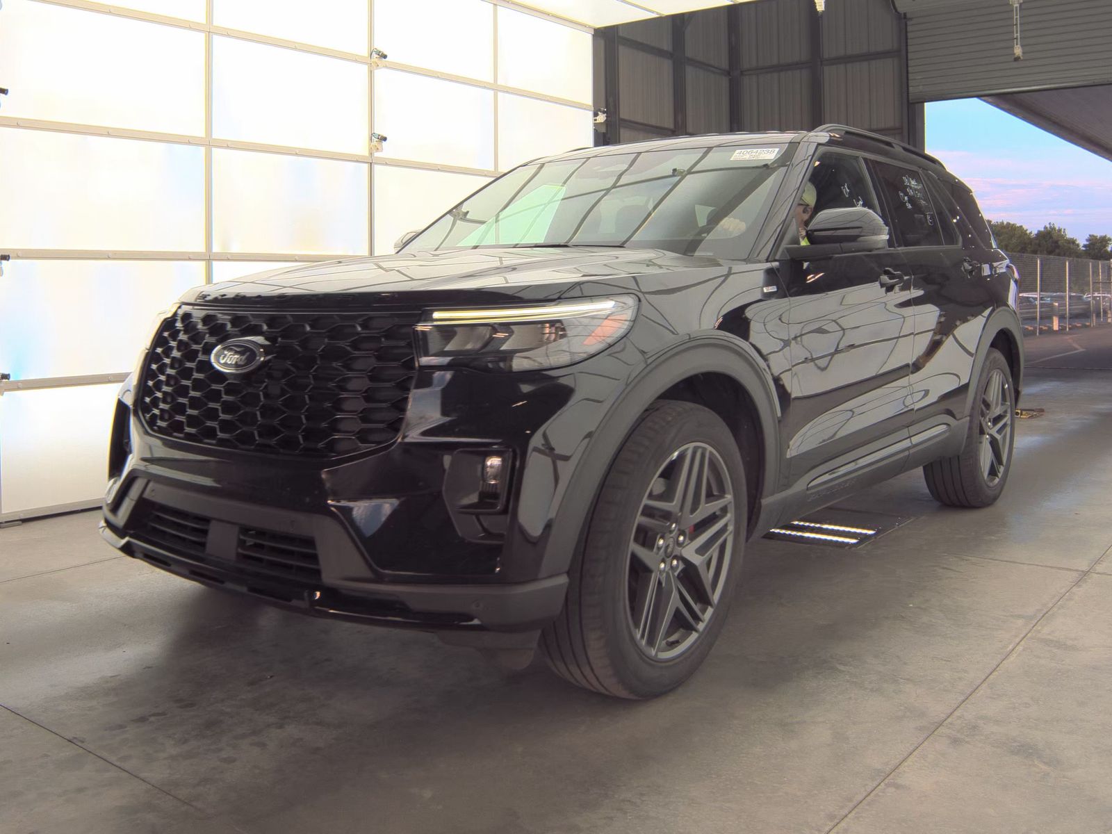 FORD EXPLORER - 1