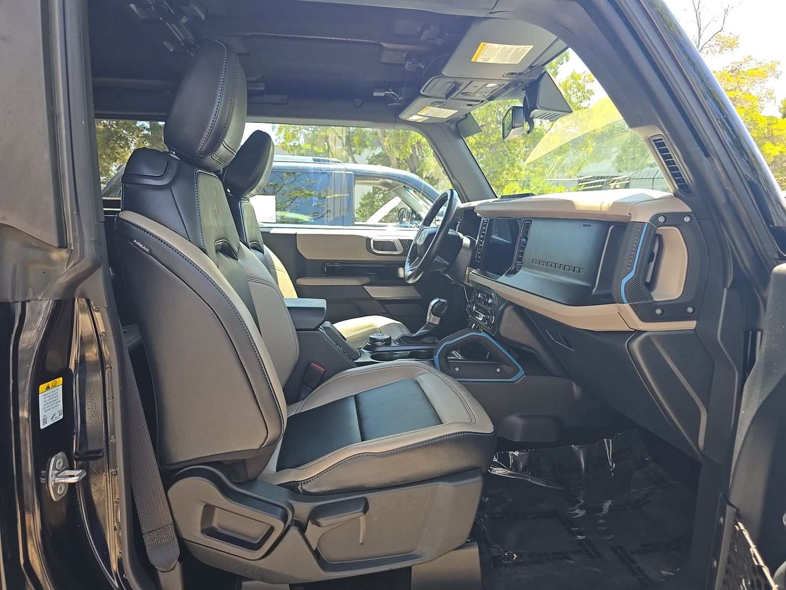 FORD BRONCO - 9