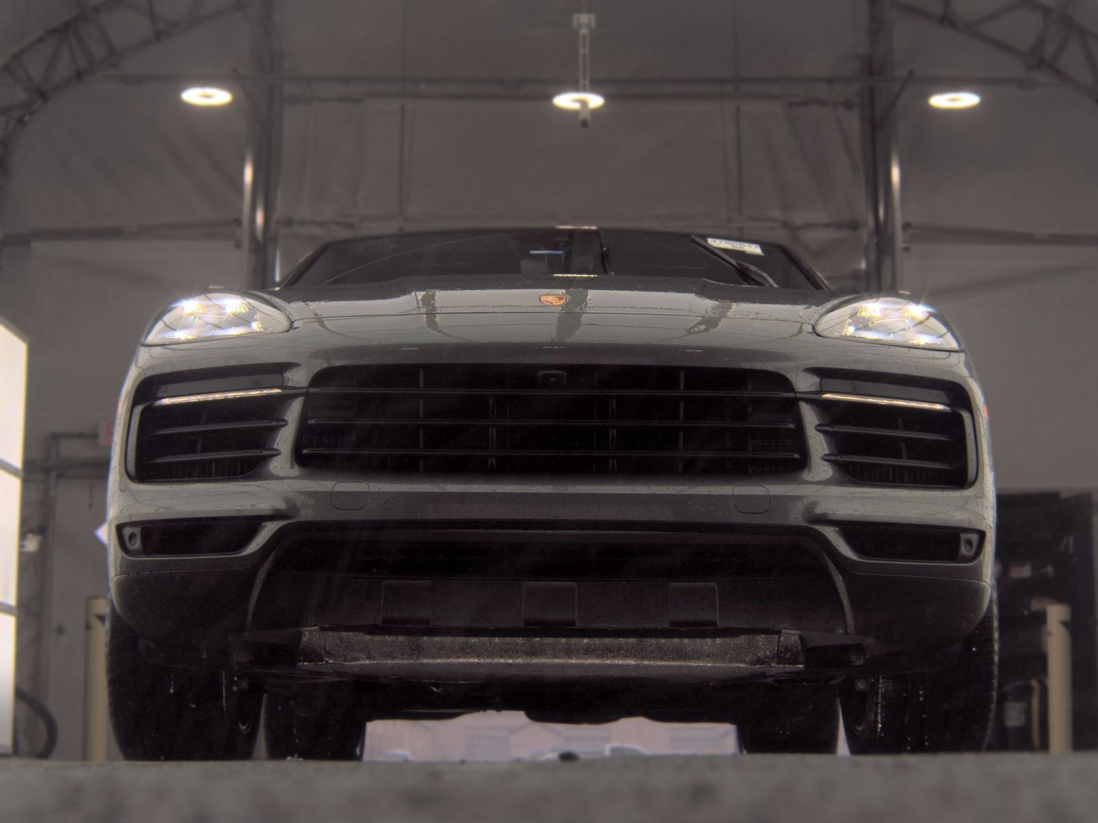 PORSCHE CAYENNE - 4