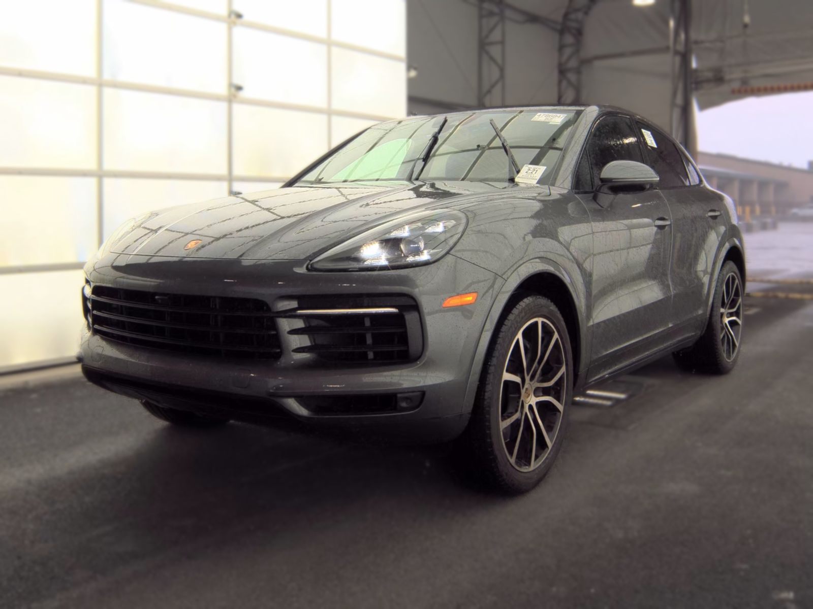 PORSCHE CAYENNE - 1