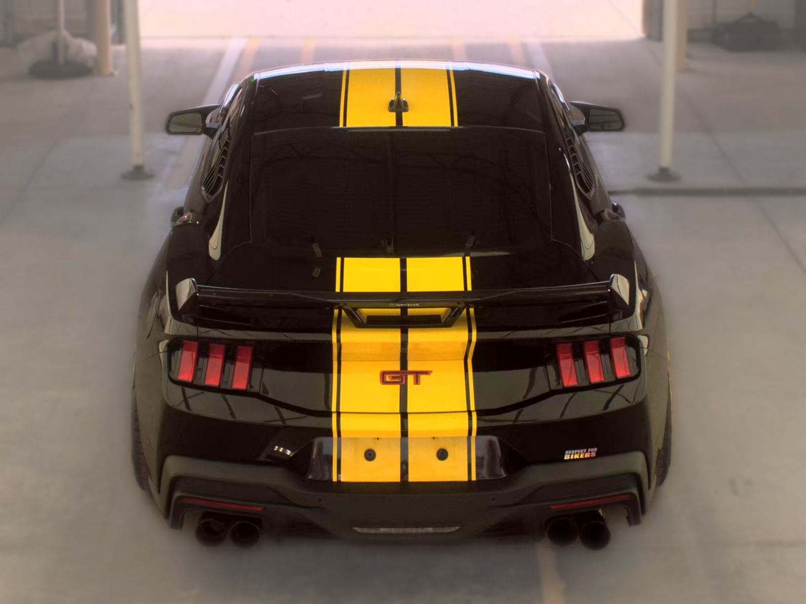 FORD MUSTANG - 7