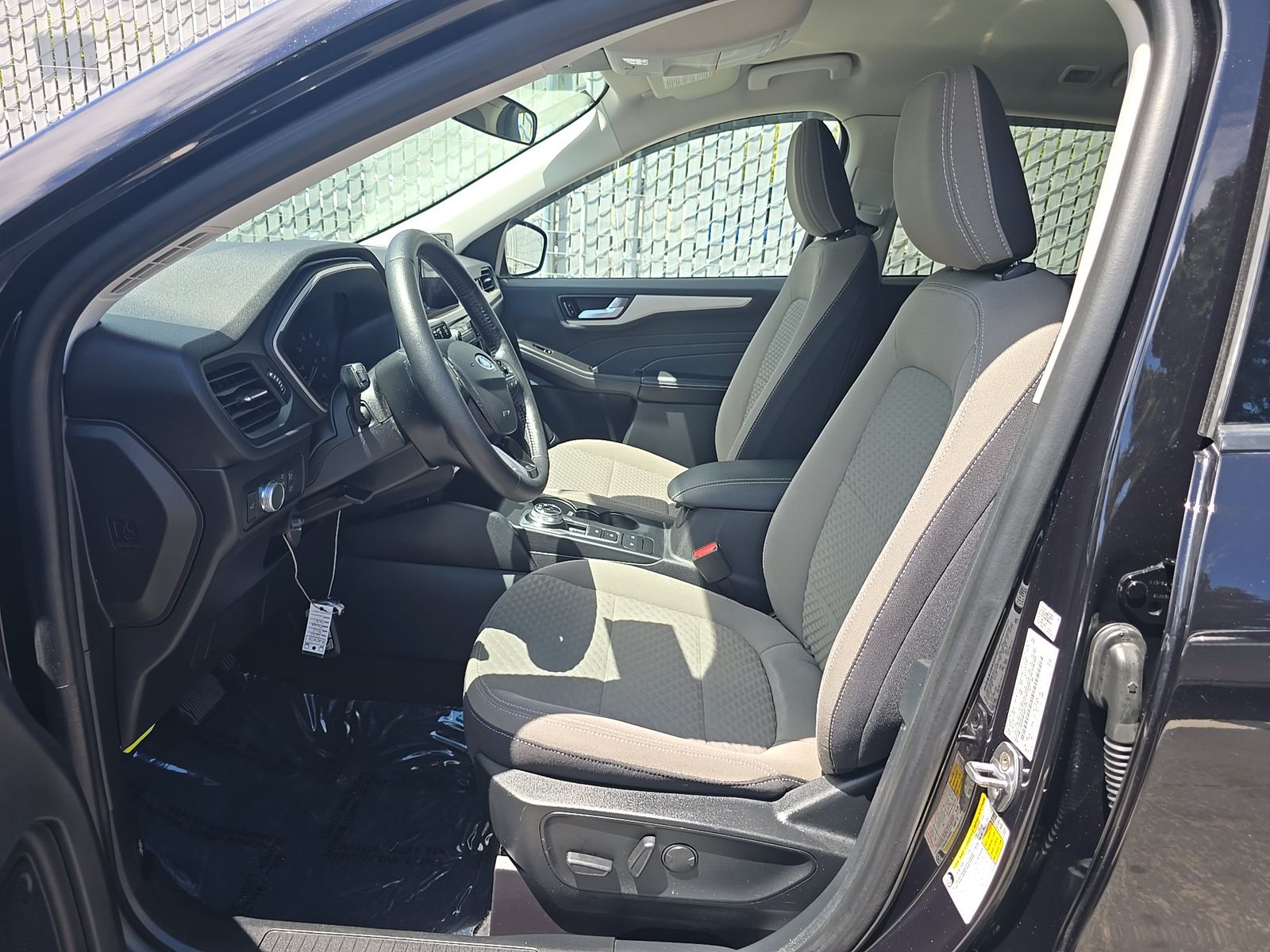FORD ESCAPE - 8