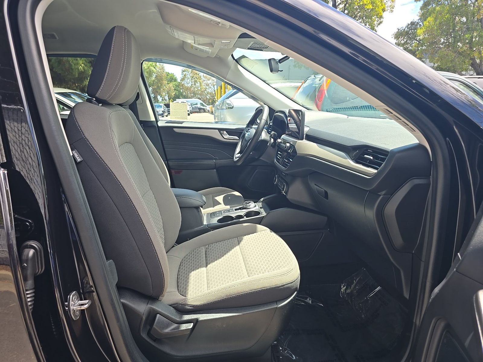 FORD ESCAPE - 9