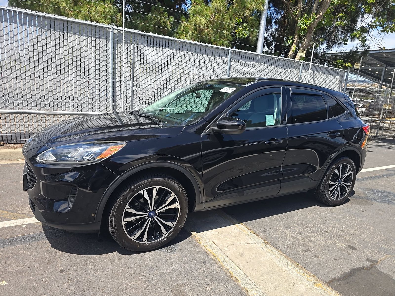 FORD ESCAPE - 1