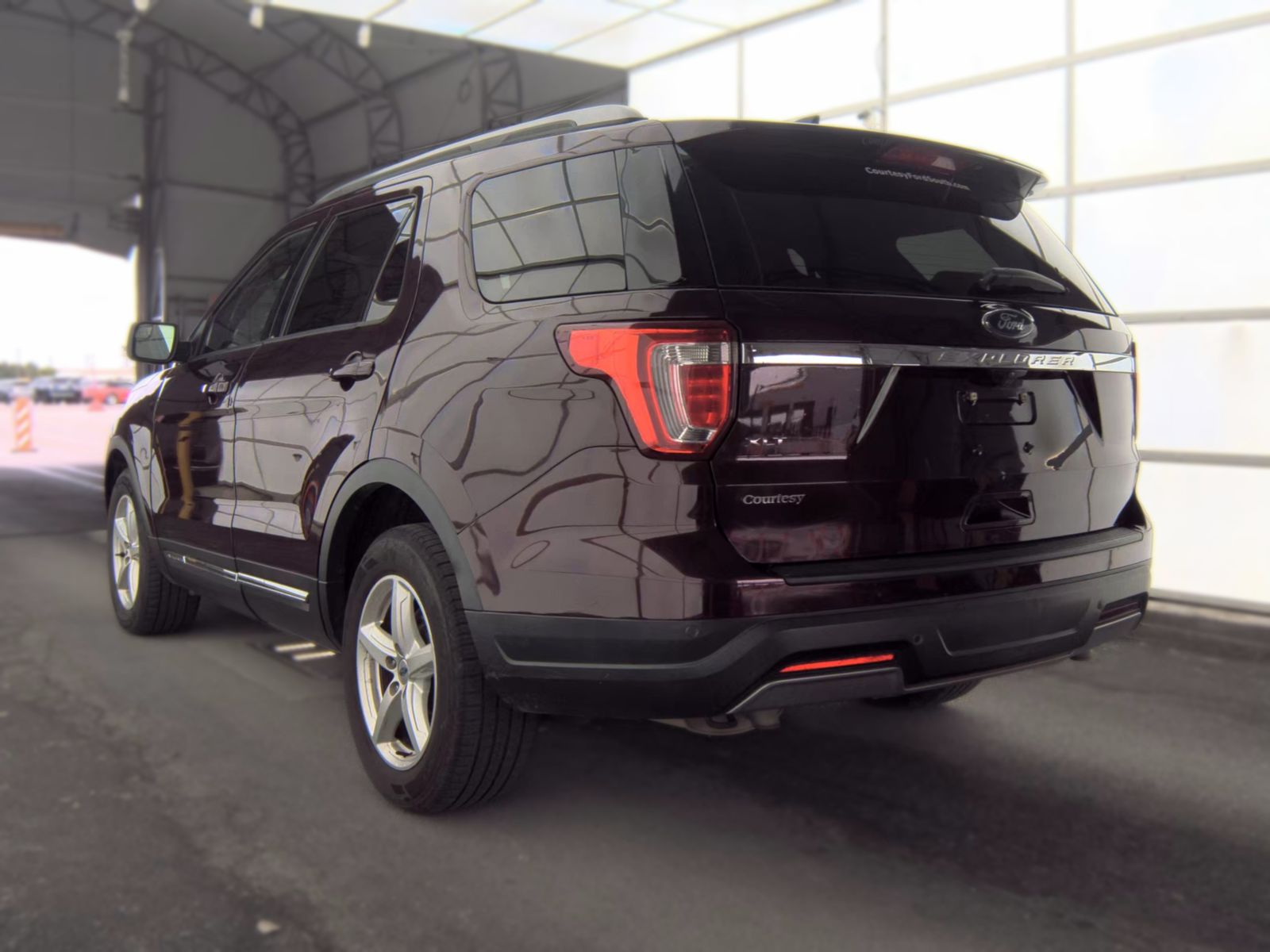 FORD EXPLORER - 9