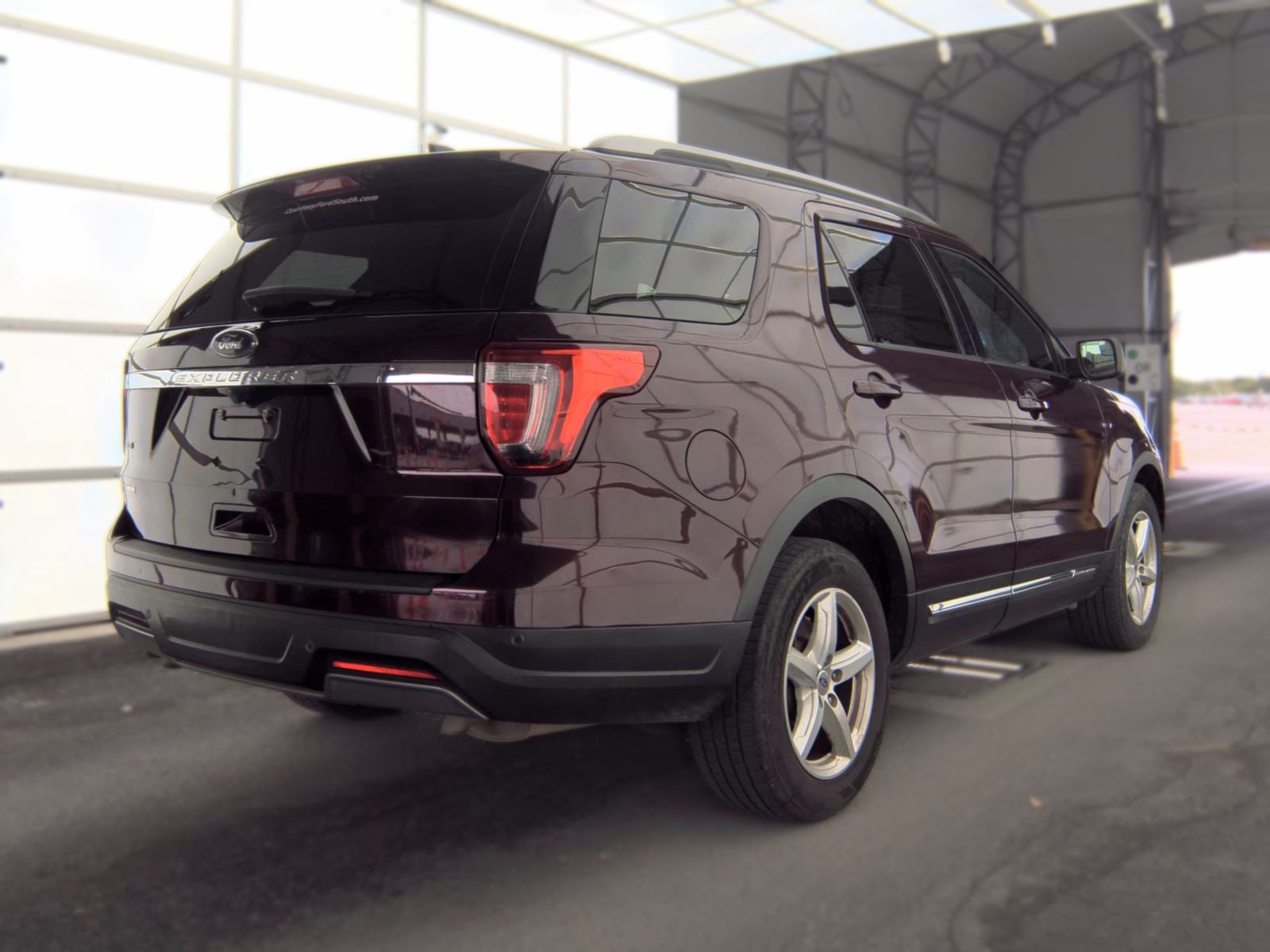 FORD EXPLORER - 6