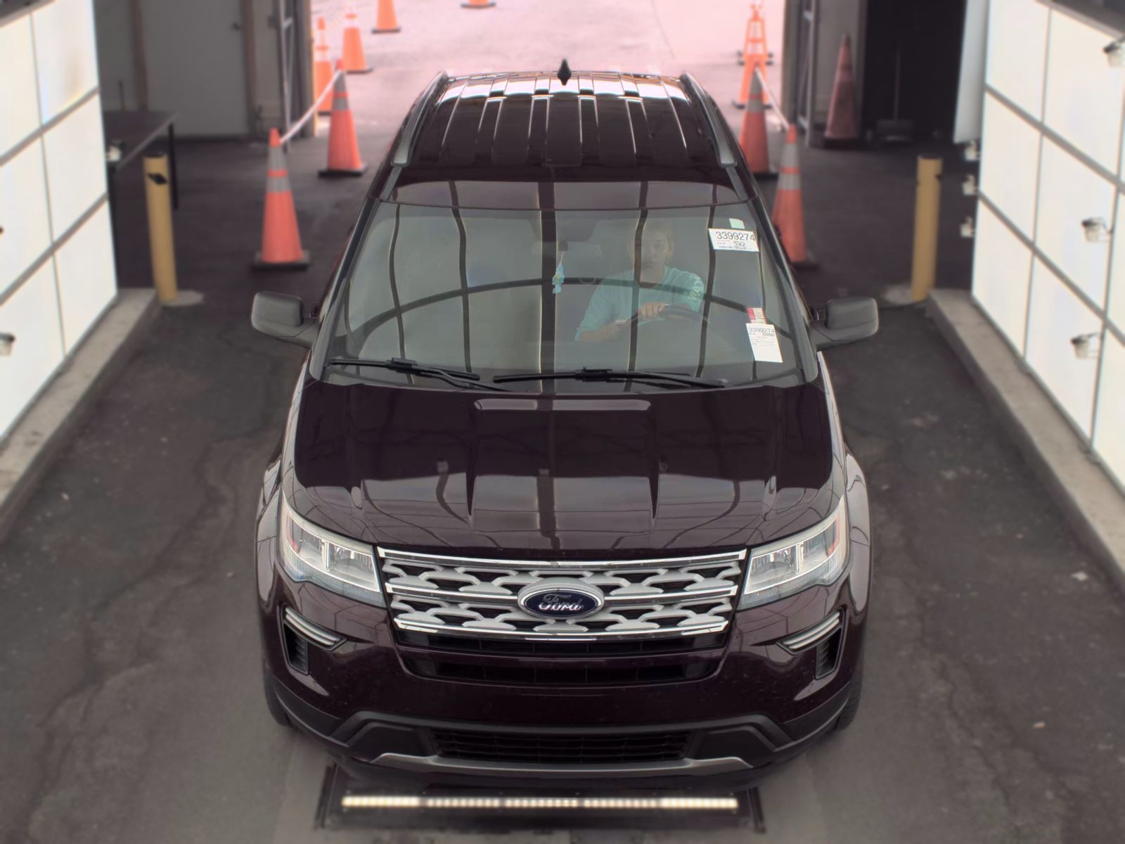 FORD EXPLORER - 3