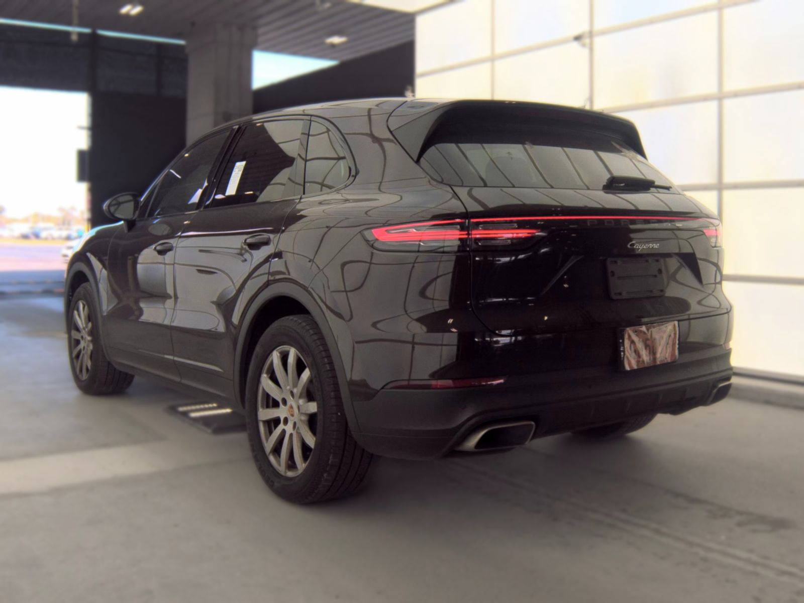 PORSCHE CAYENNE - 9