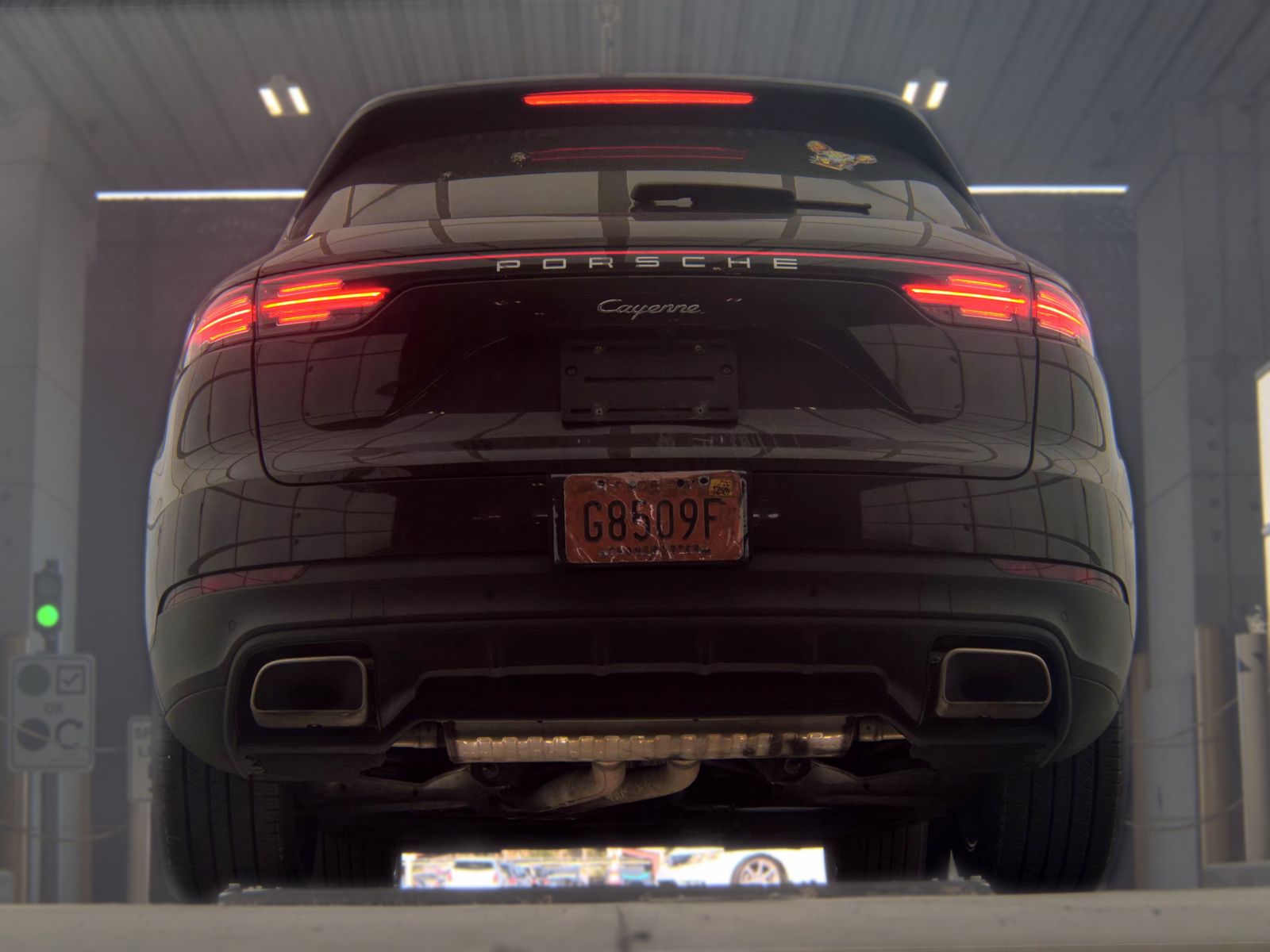 PORSCHE CAYENNE - 8