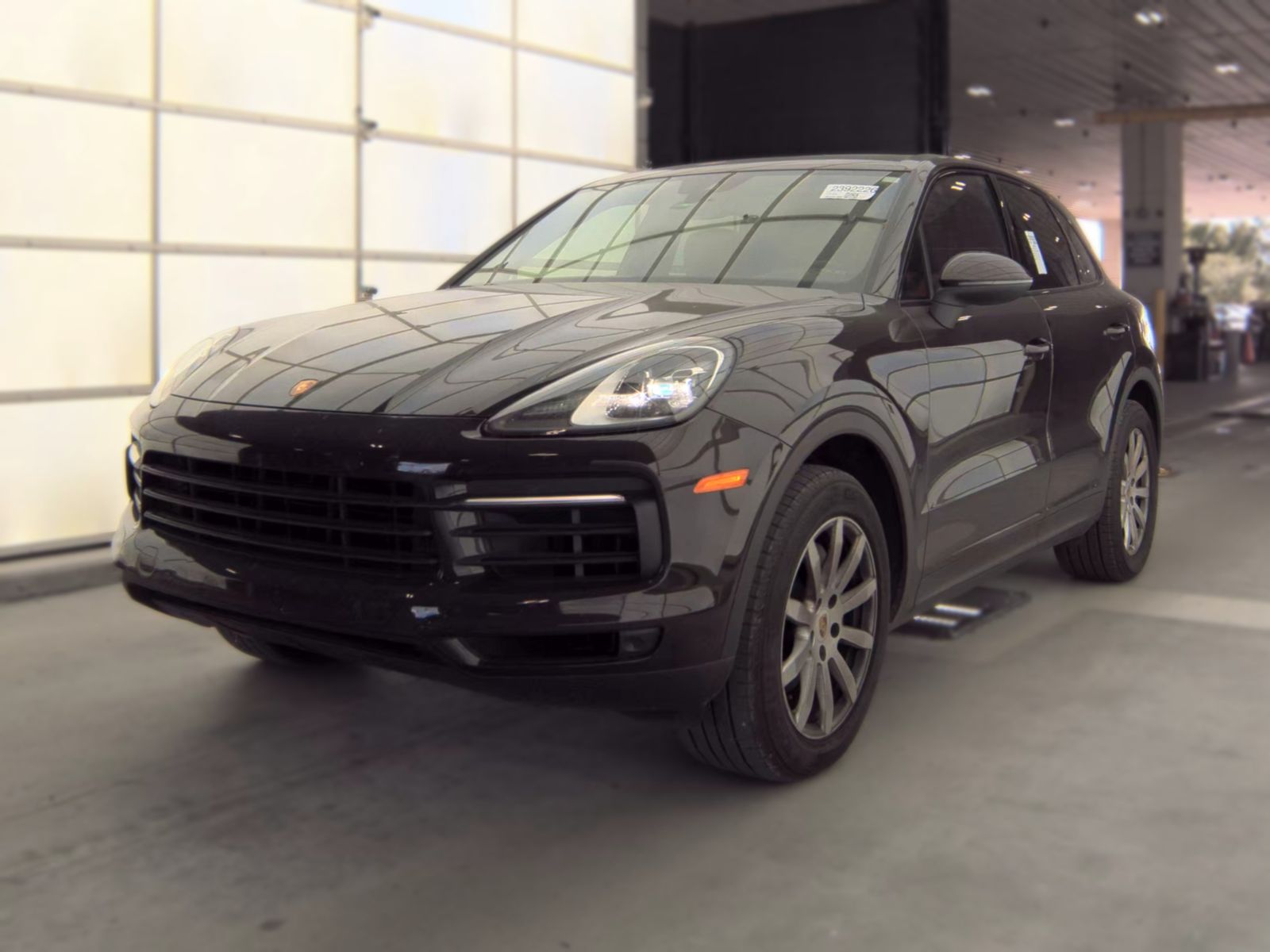 PORSCHE CAYENNE - 1