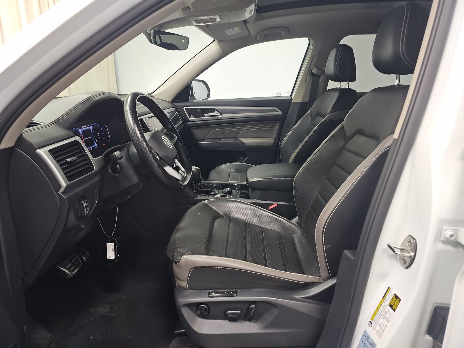 2021 Volkswagen Atlas 3.6L SEL Premium R-Line AWD