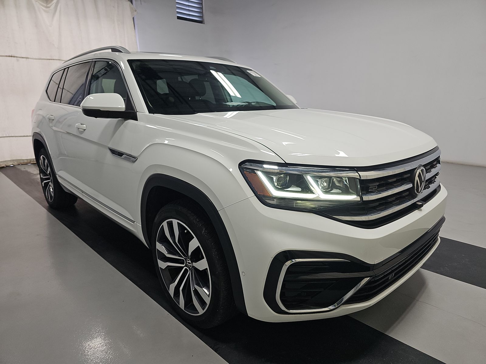 2021 Volkswagen Atlas 3.6L SEL Premium R-Line AWD