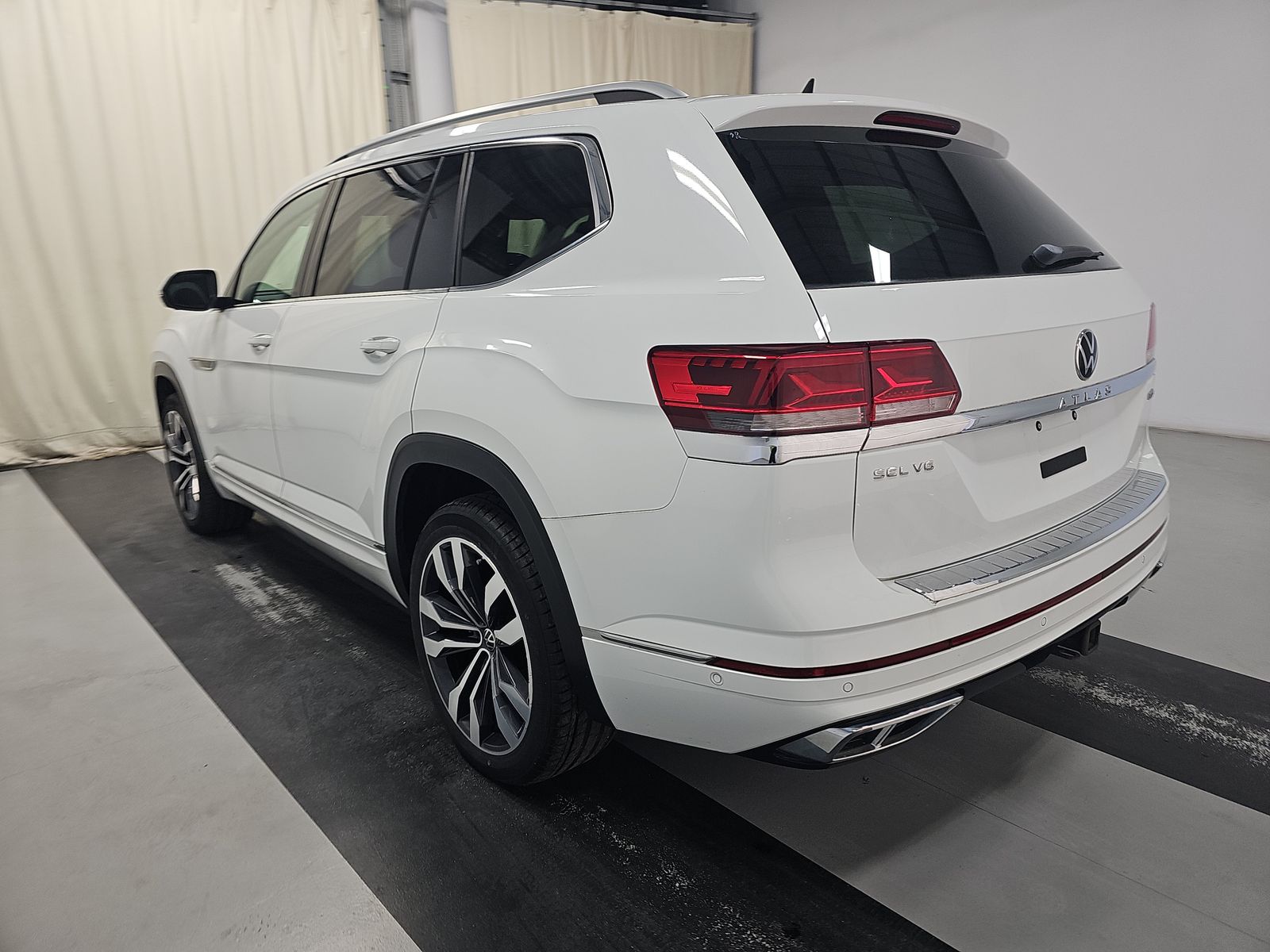 2021 Volkswagen Atlas 3.6L SEL Premium R-Line AWD
