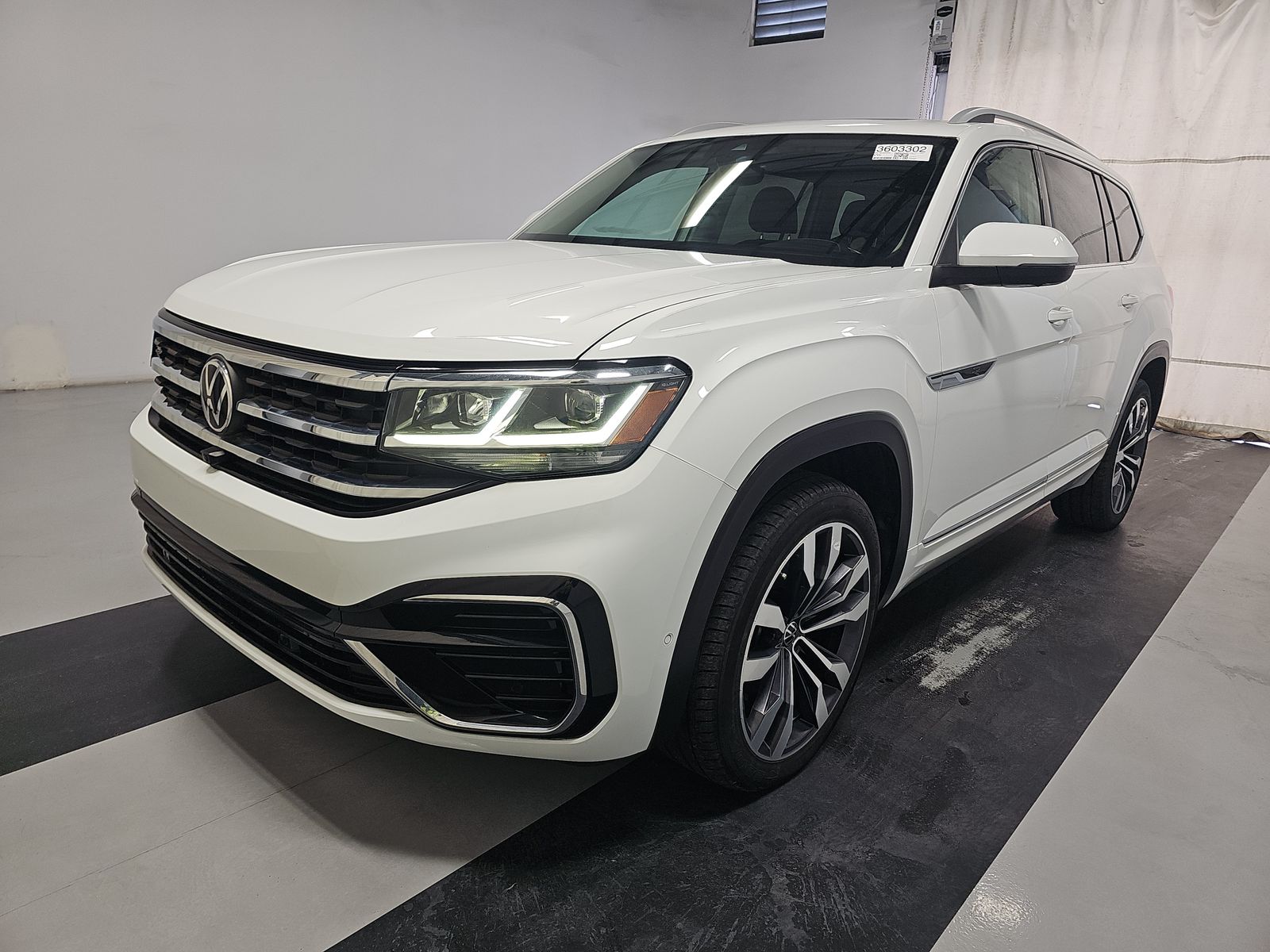 2021 Volkswagen Atlas 3.6L SEL Premium R-Line AWD