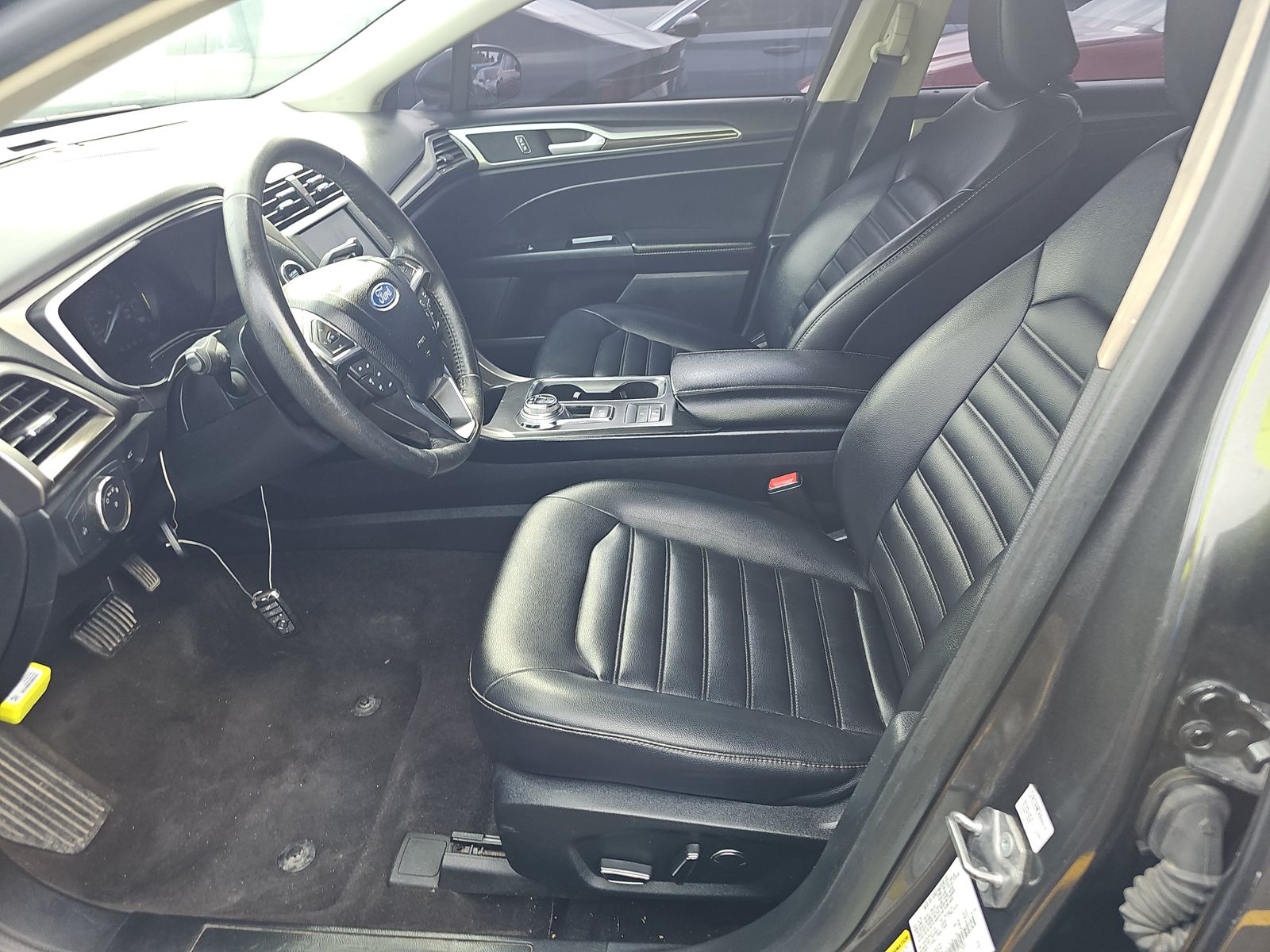 FORD FUSION - 8