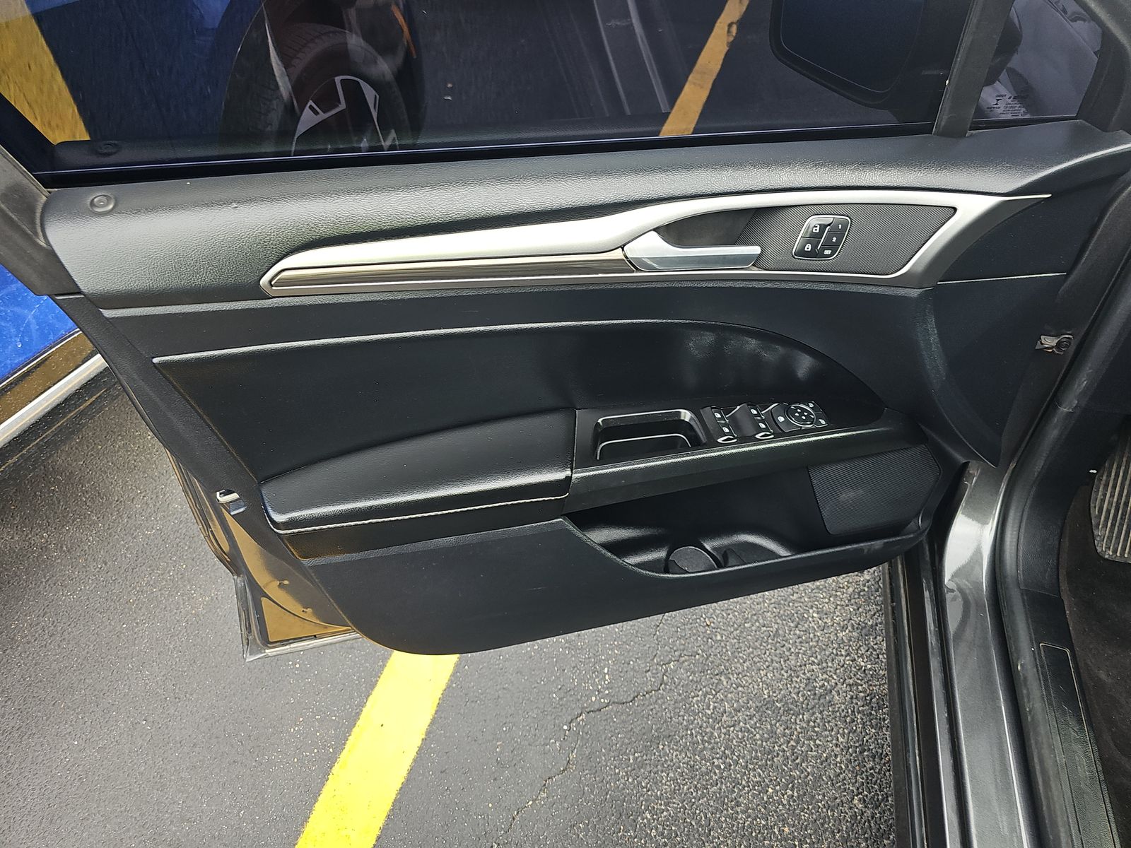 FORD FUSION - 10