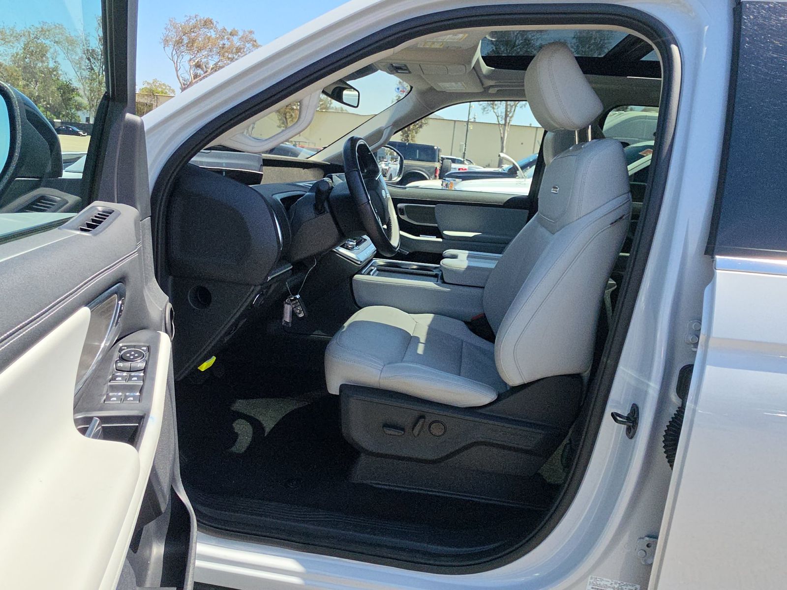 FORD EXPEDITION MAX - 8