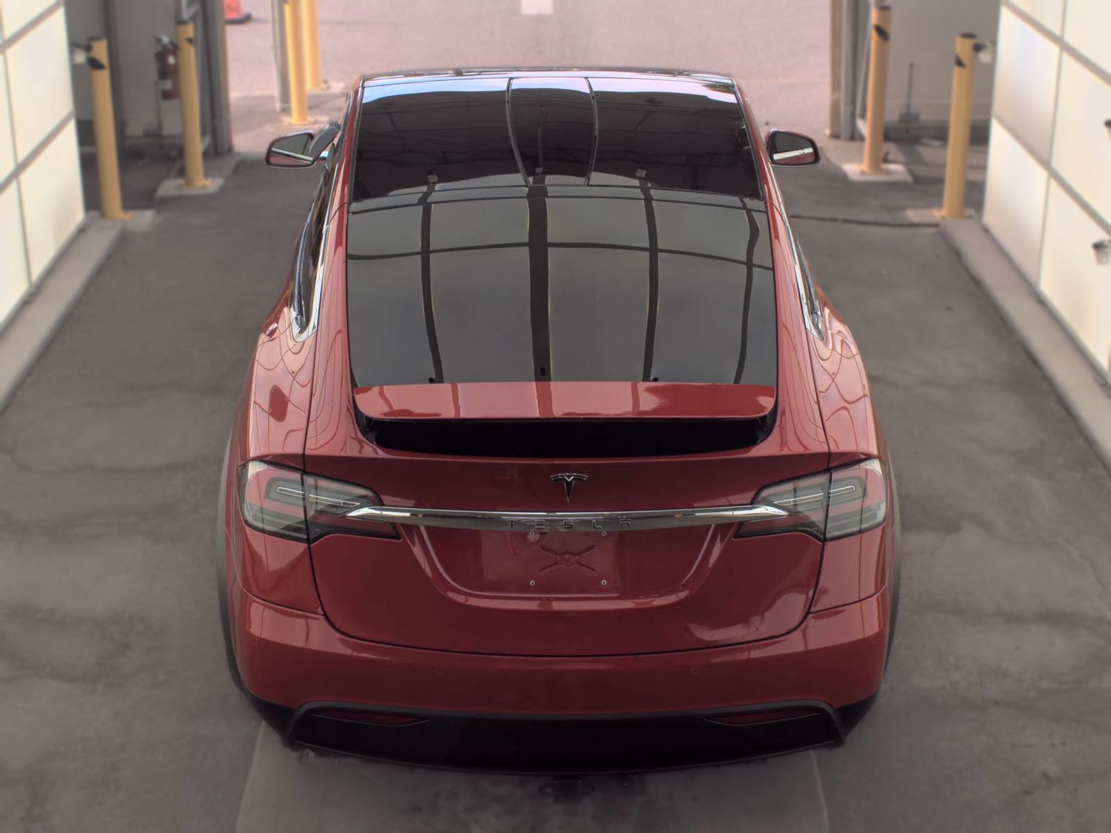 TESLA MODEL X - 7