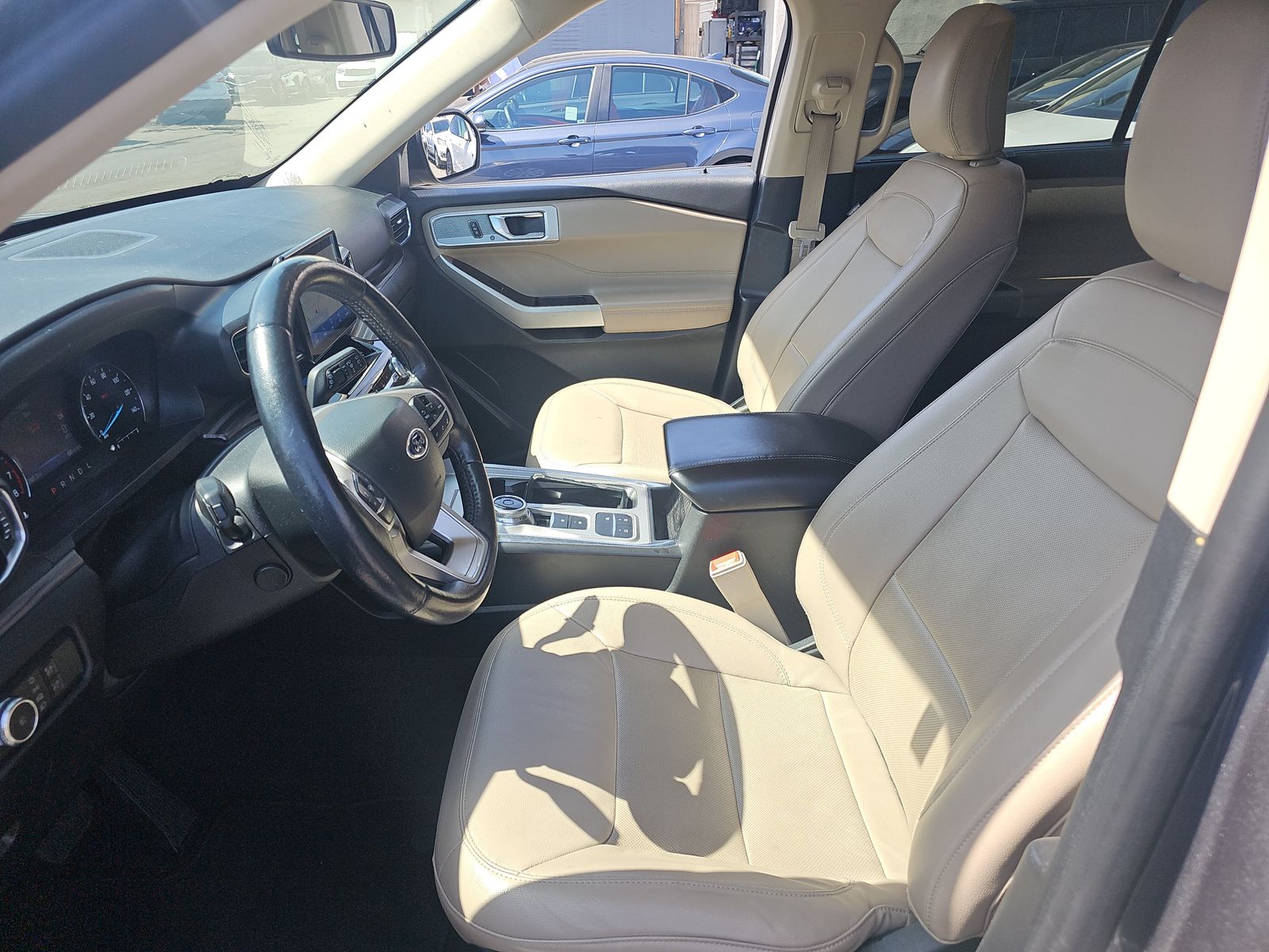 FORD EXPLORER - 8