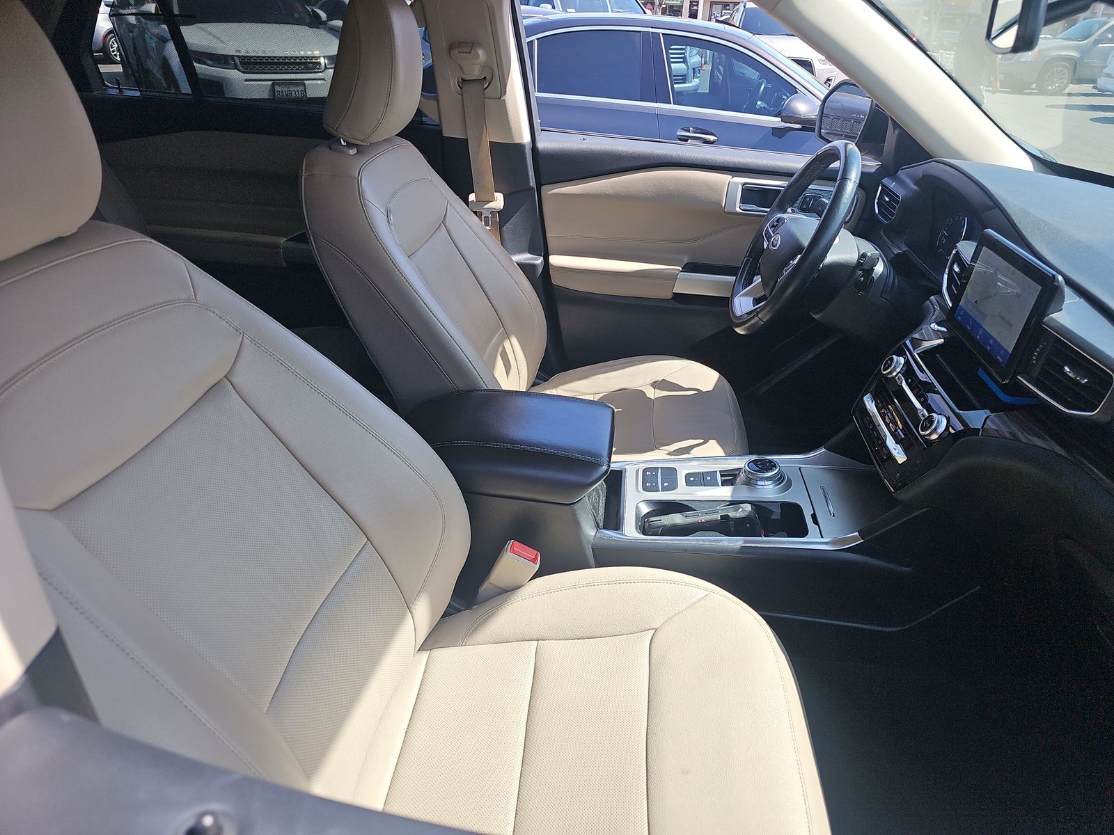 FORD EXPLORER - 9