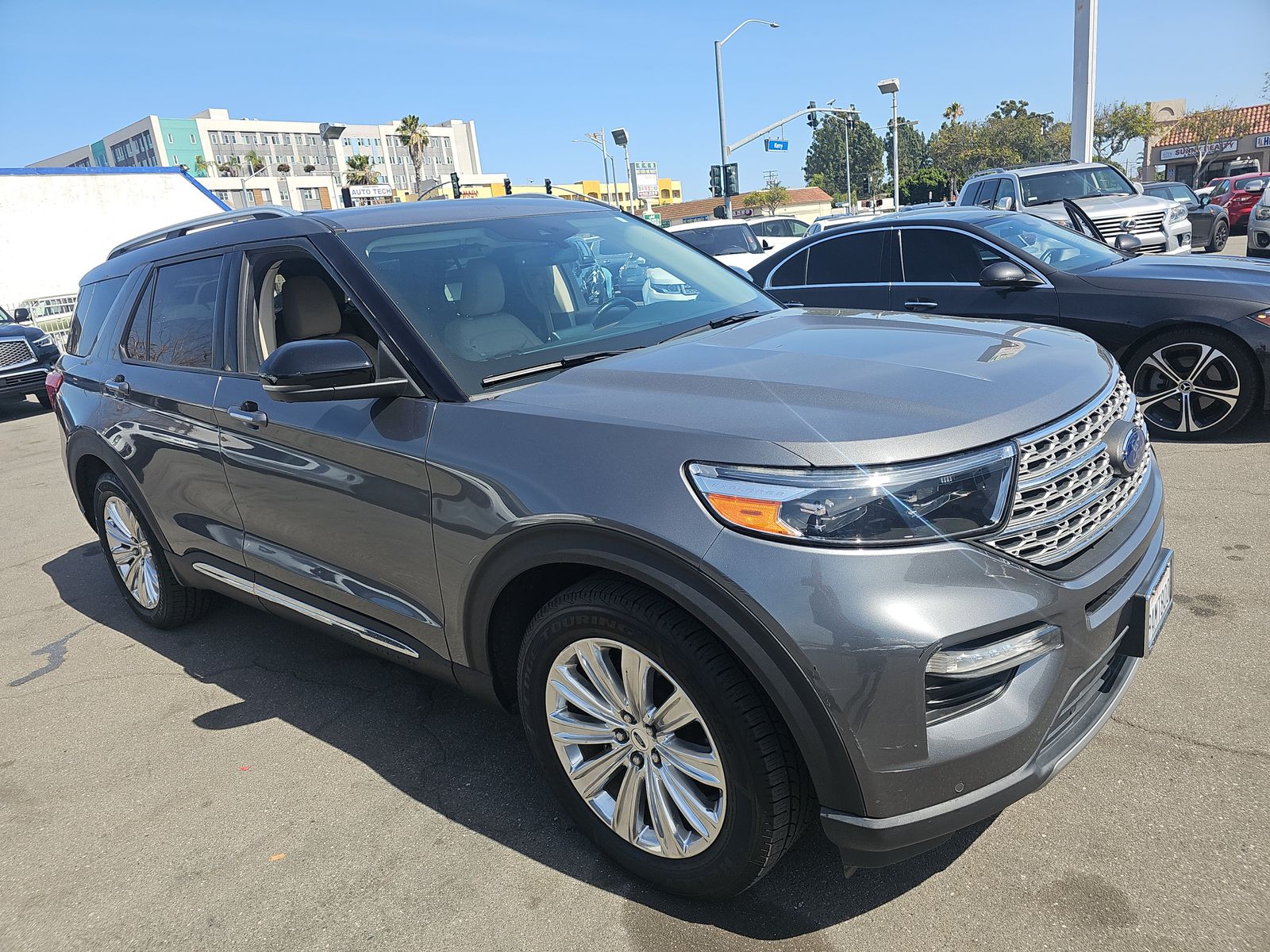 FORD EXPLORER - 4