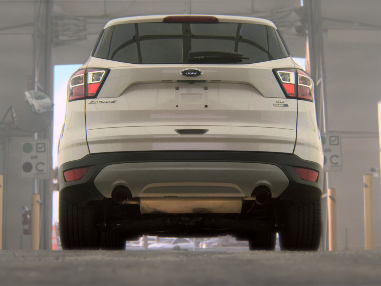 FORD ESCAPE - 8