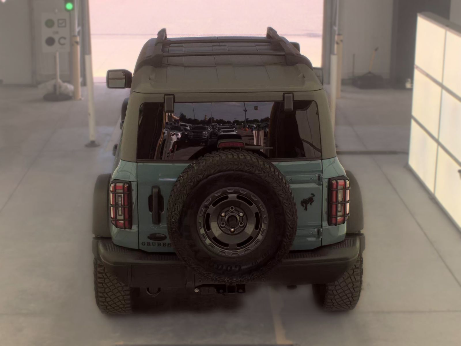 FORD BRONCO - 7
