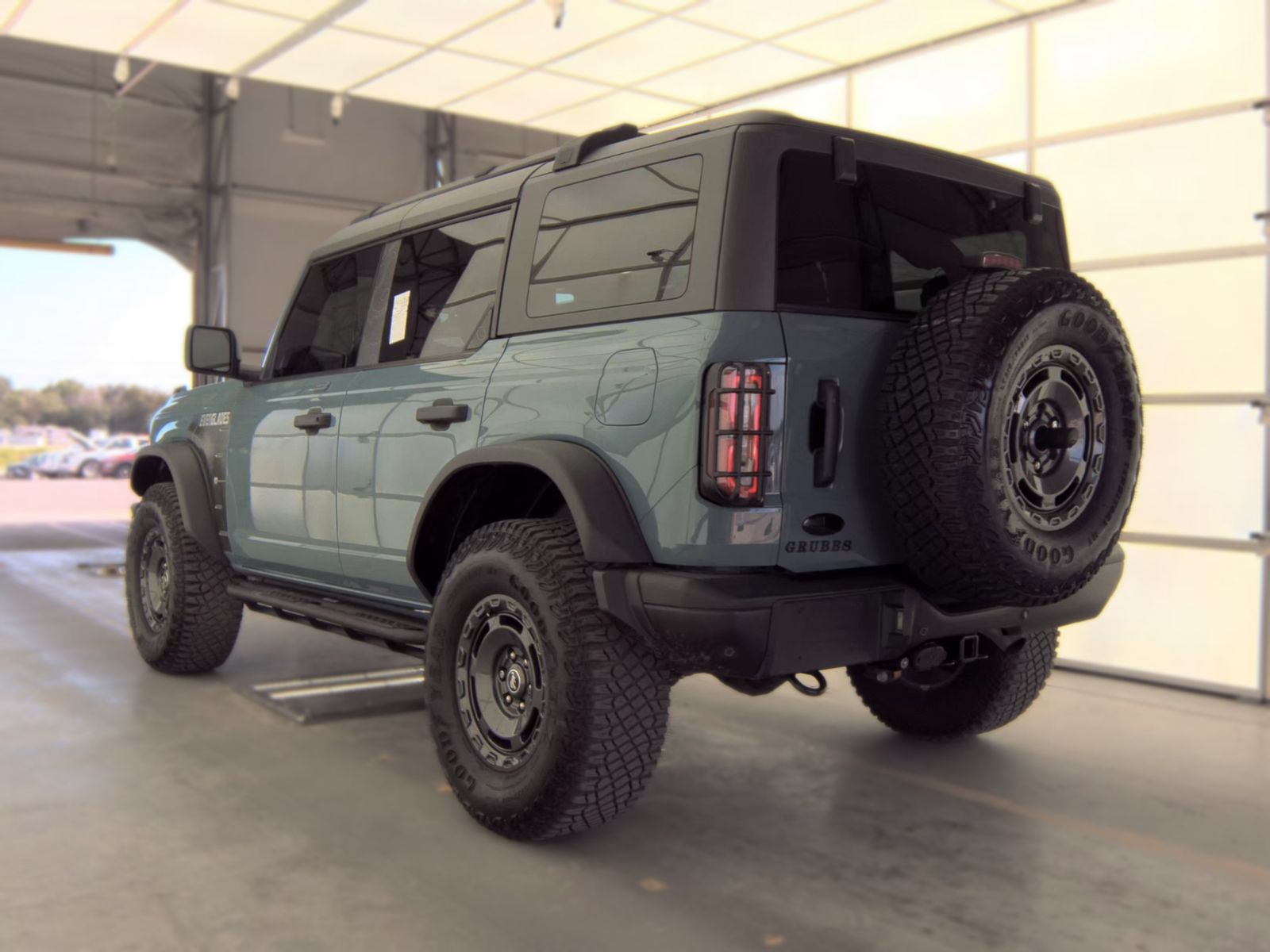FORD BRONCO - 9