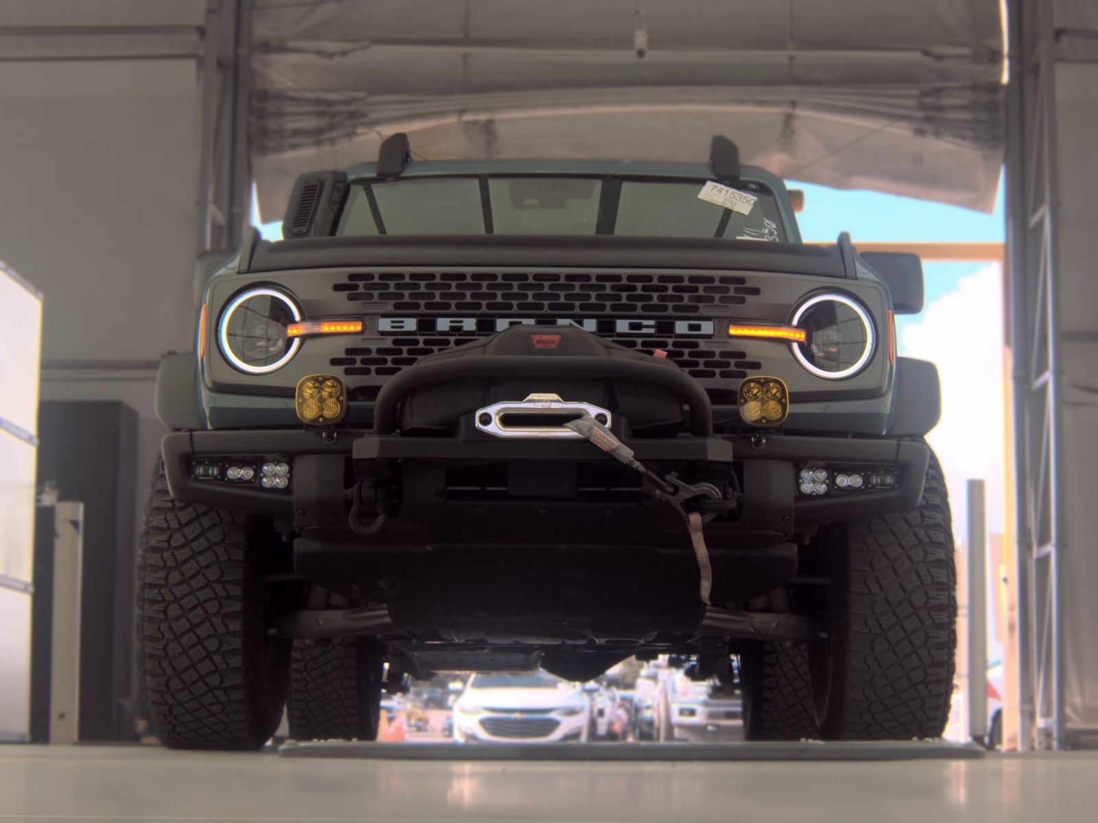 FORD BRONCO - 4