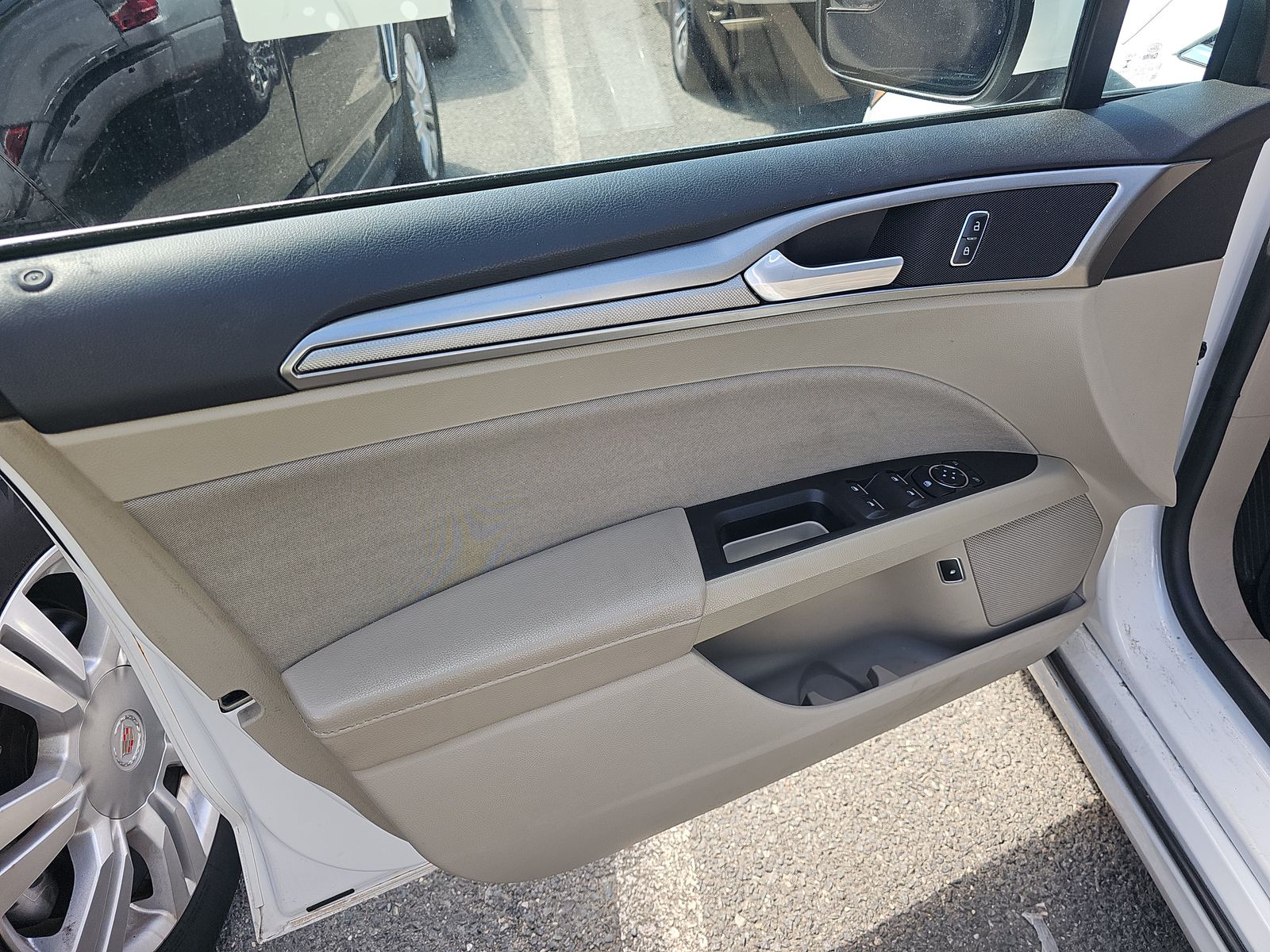 FORD FUSION - 10