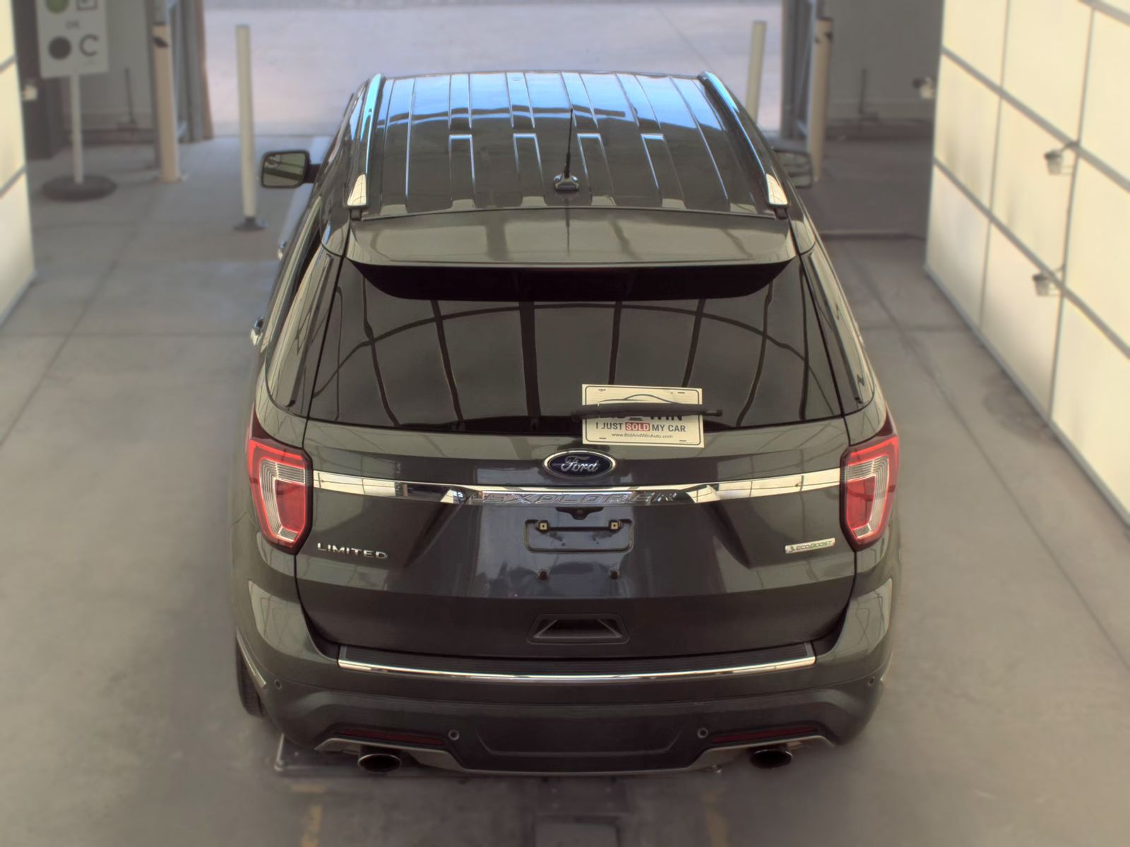 FORD EXPLORER - 7