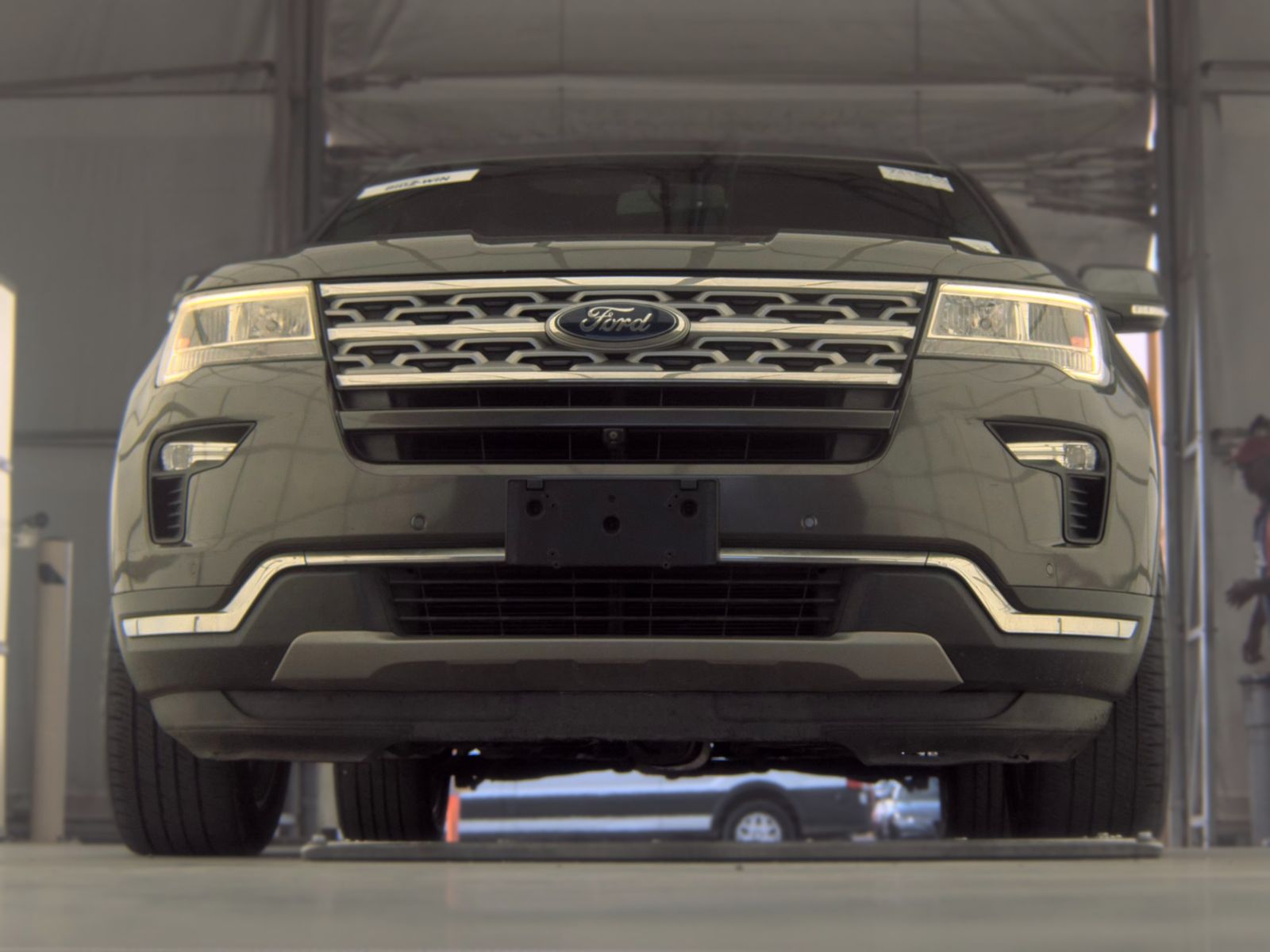 FORD EXPLORER - 4