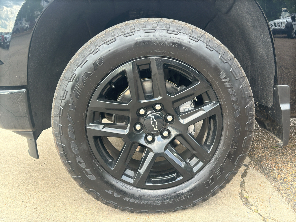 2025 Chevrolet Silverado 1500 RST AWD