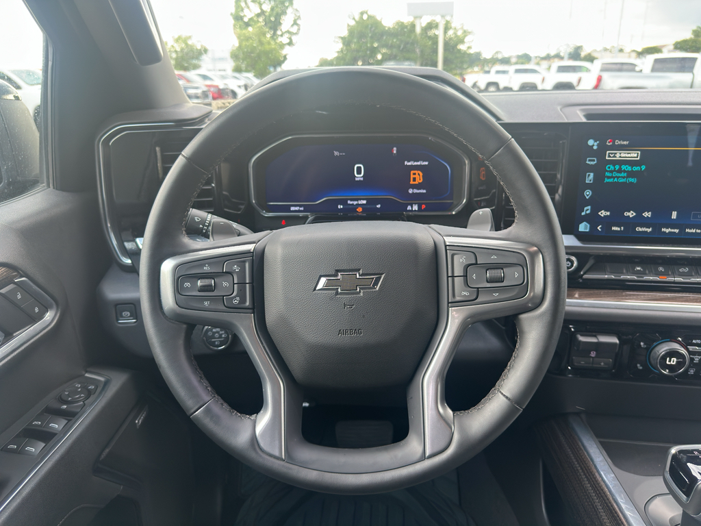 2025 Chevrolet Silverado 1500 RST AWD