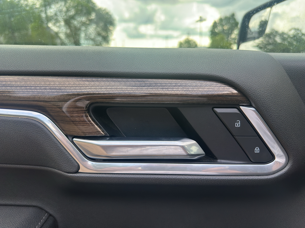 2025 Chevrolet Silverado 1500 RST AWD