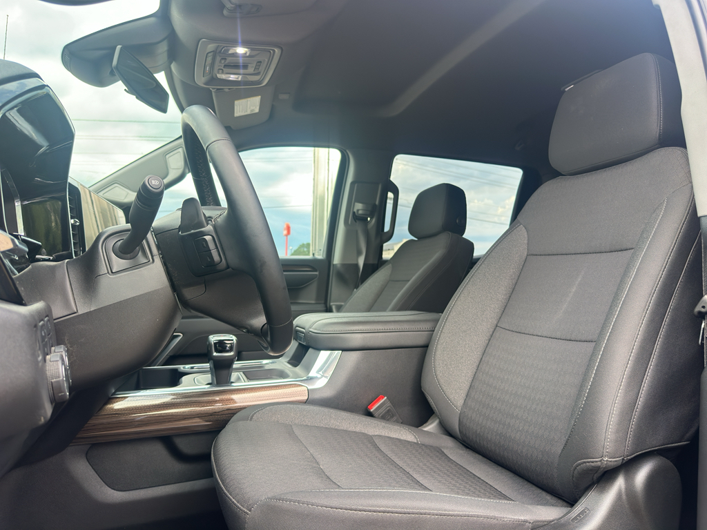 2025 Chevrolet Silverado 1500 RST AWD