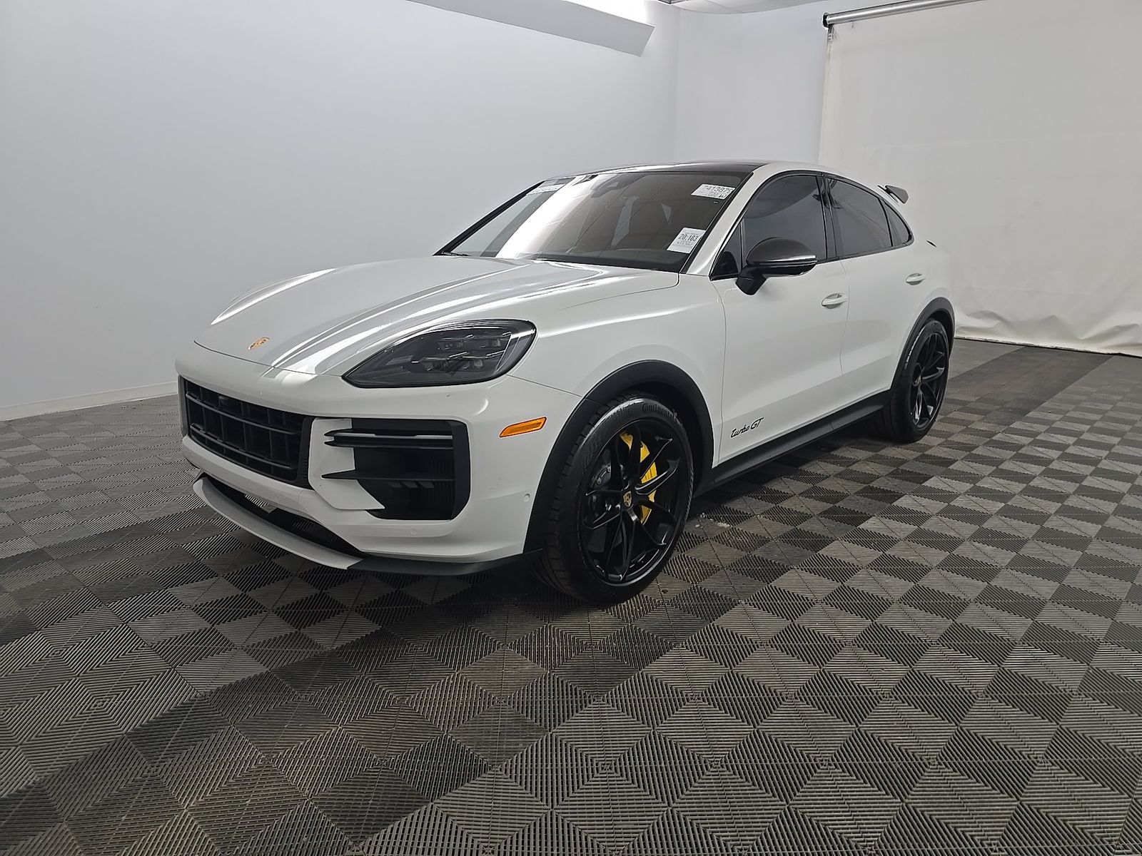 PORSCHE CAYENNE - 1