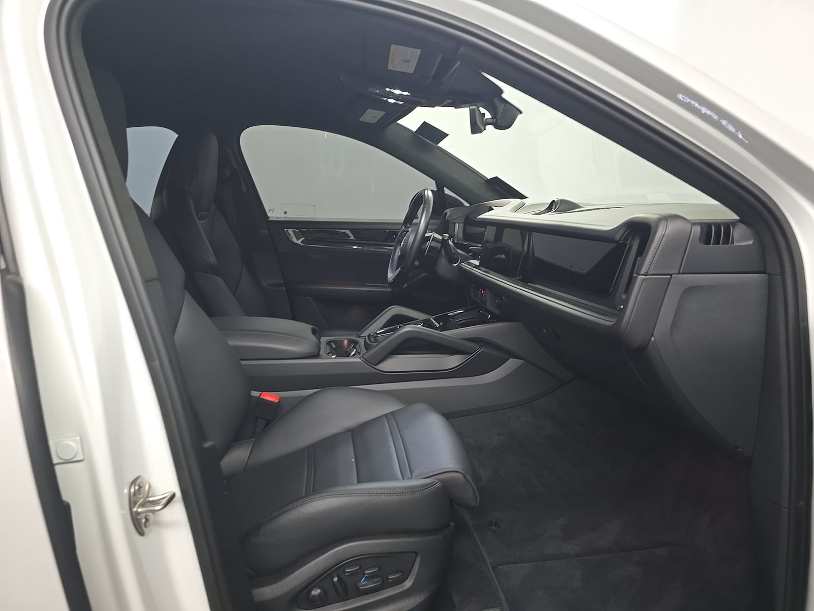 PORSCHE CAYENNE - 9