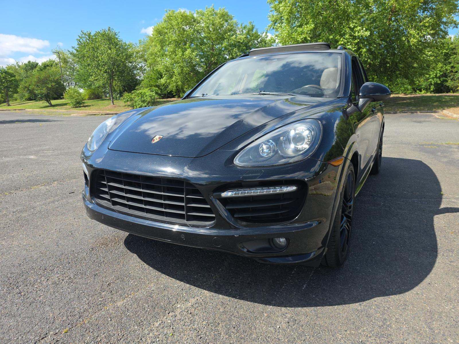 PORSCHE CAYENNE - 1