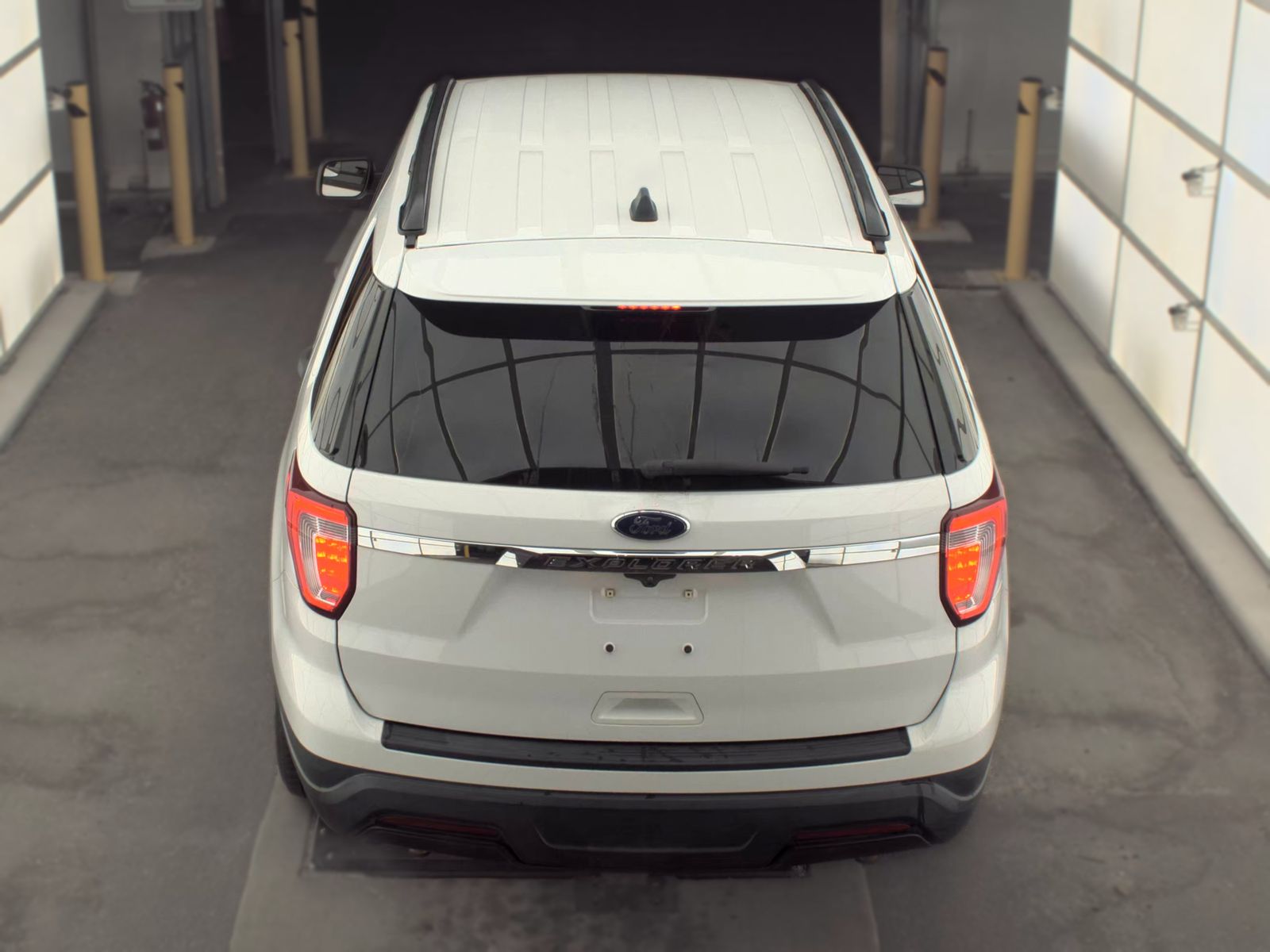 FORD EXPLORER - 7