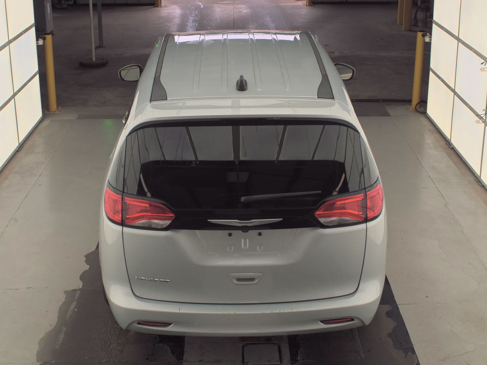 CHRYSLER VOYAGER - 7