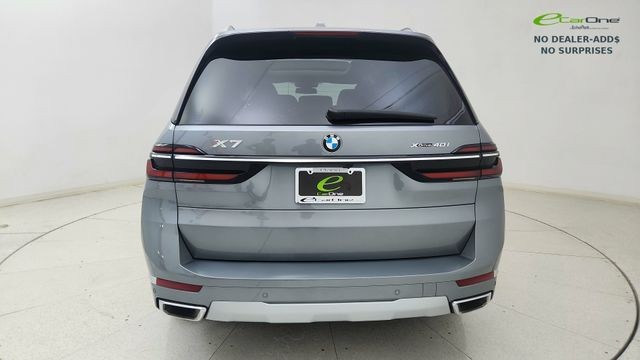 2025 BMW X7 xDrive40i AWD