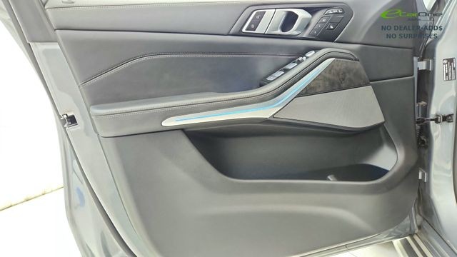 2025 BMW X7 xDrive40i AWD