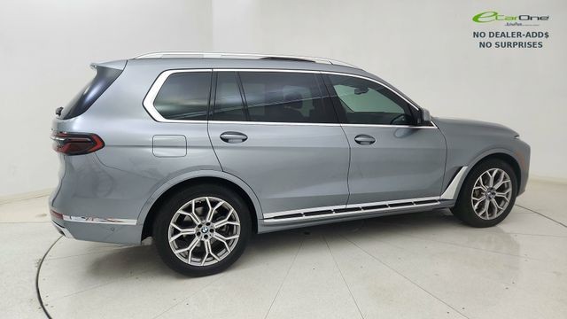2025 BMW X7 xDrive40i AWD