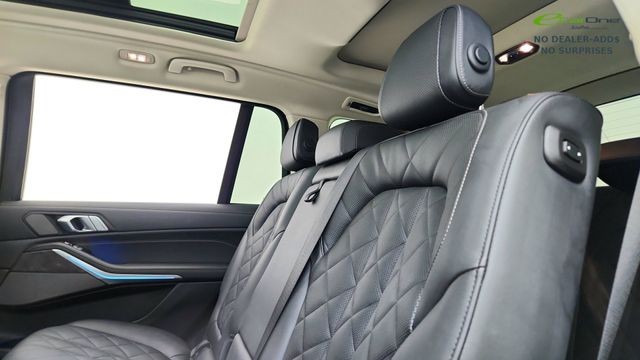 2025 BMW X7 xDrive40i AWD