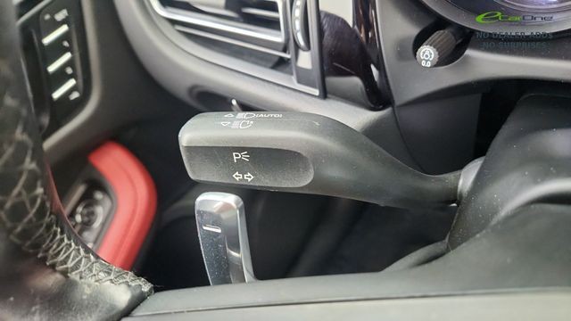 2024 Porsche Macan Base AWD
