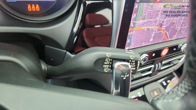 2024 Porsche Macan Base AWD