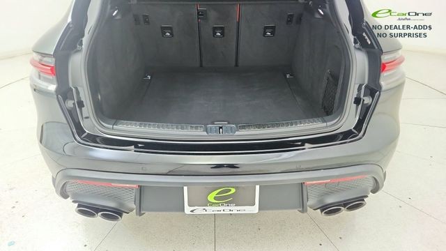 2024 Porsche Macan Base AWD